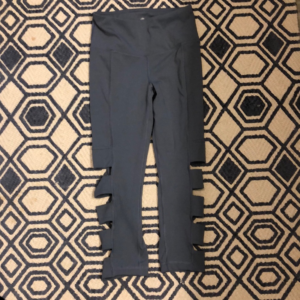 YOGA LEGGINGS